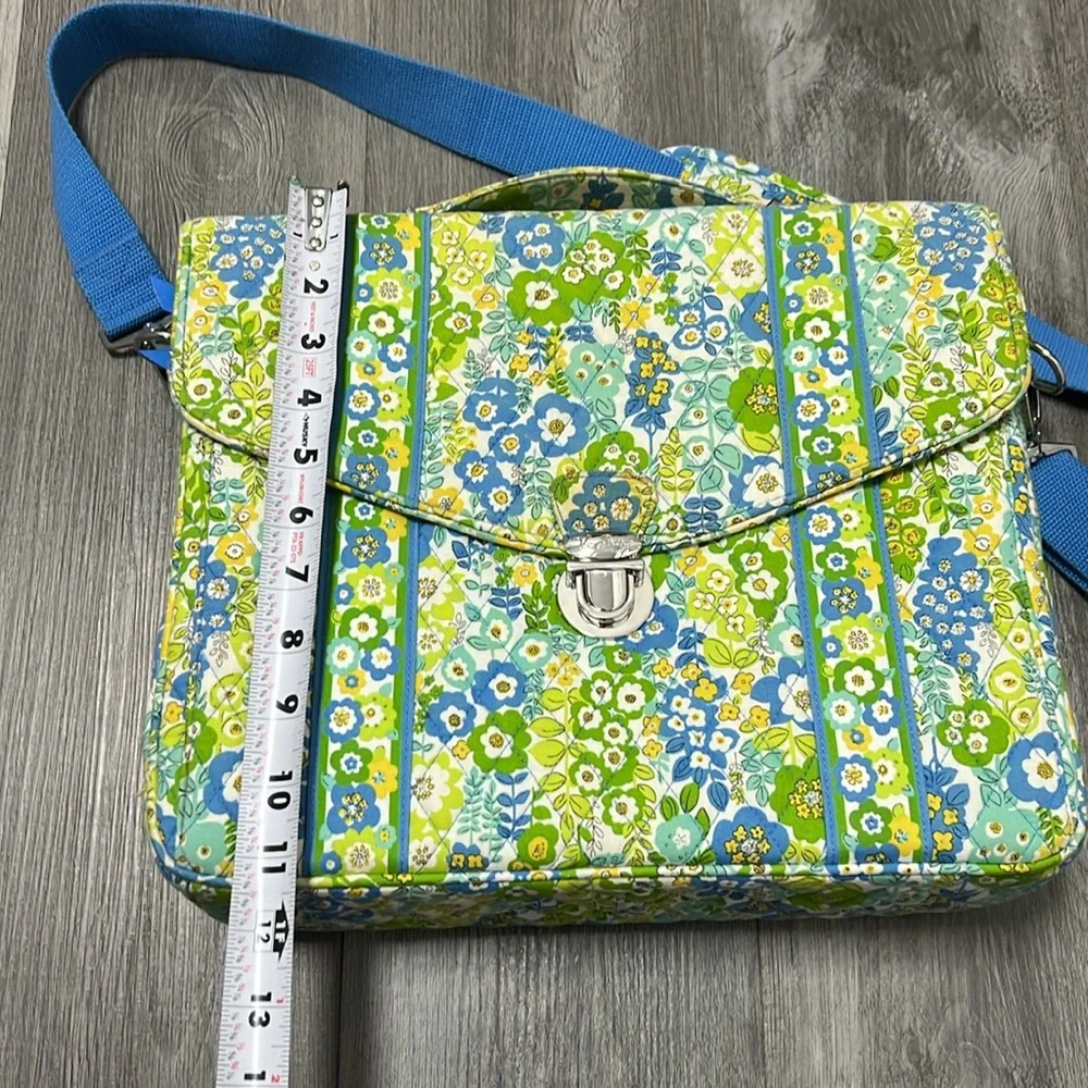 Vera Bradley English Meadow Women’s laptop bag.